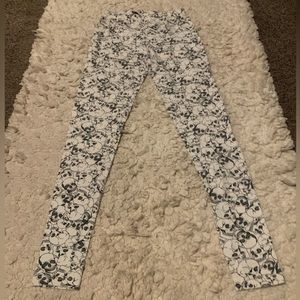 TOPSHOP Women’s Skull Black & White Leggings US 6 Skulls